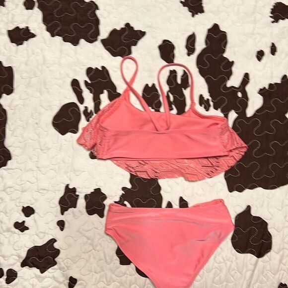 Girls Cat & Jack Two Piece Swimsuit (6/6x) - Picture 2 of 3